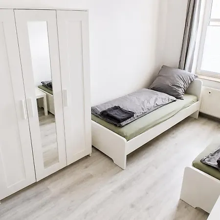 Lumini Ochelmitzer Str 9 아파트 *